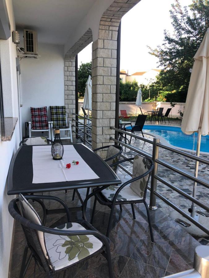 Villa Baldi Tar-Vabriga Bagian luar foto