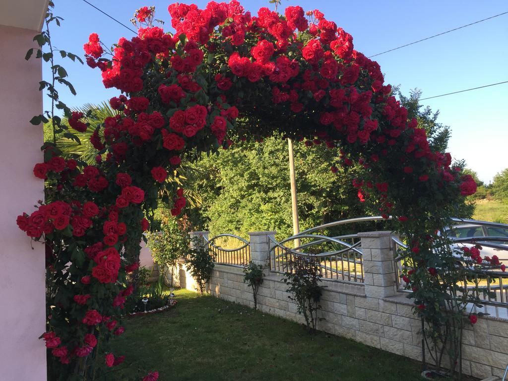 Villa Baldi Tar-Vabriga Bagian luar foto
