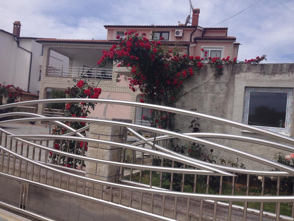 Villa Baldi Tar-Vabriga Bagian luar foto