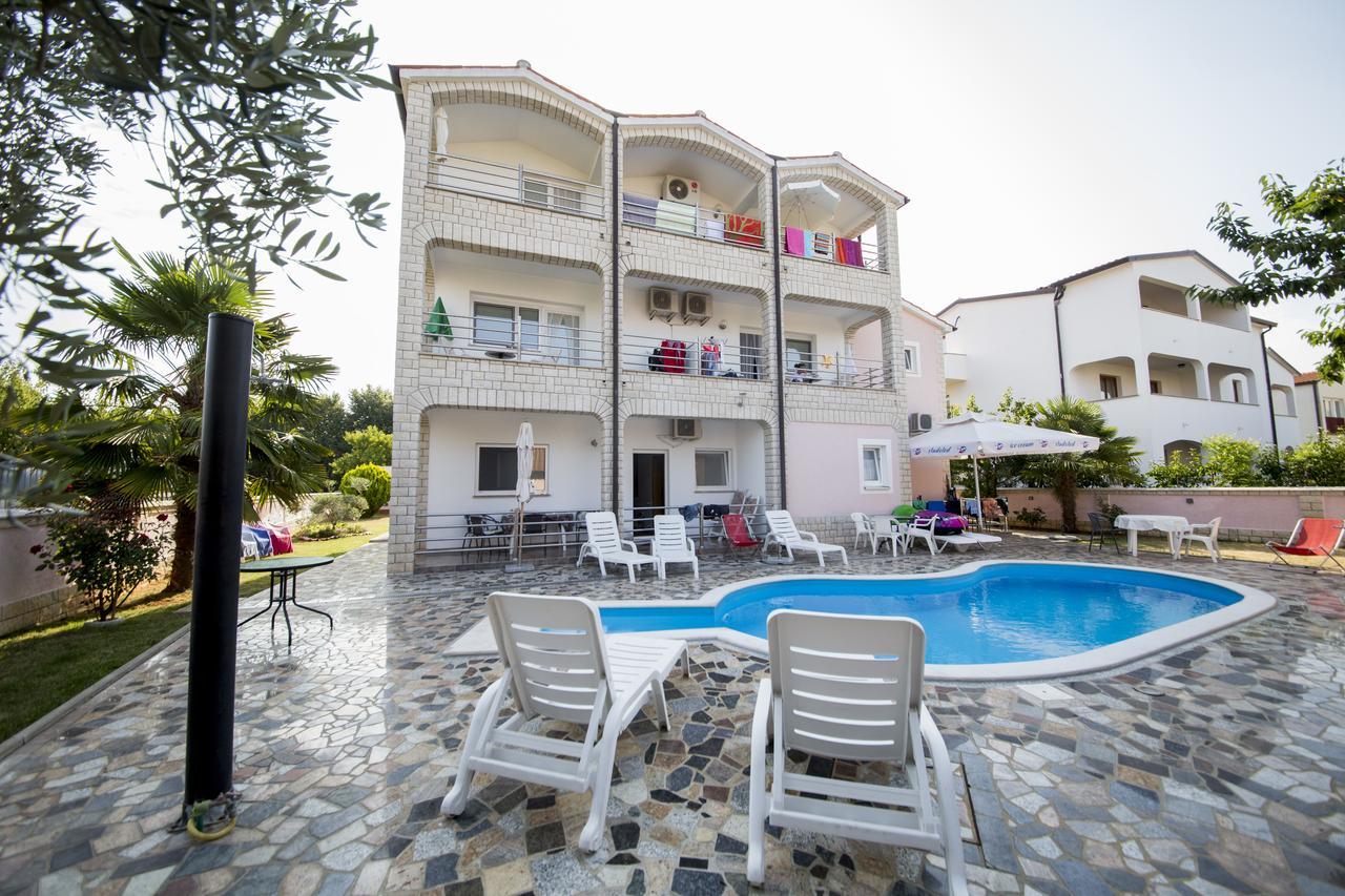 Villa Baldi Tar-Vabriga Bagian luar foto